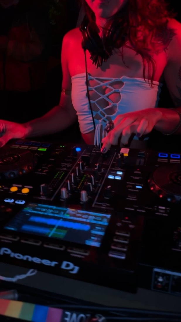Baile do Sound, Atins
